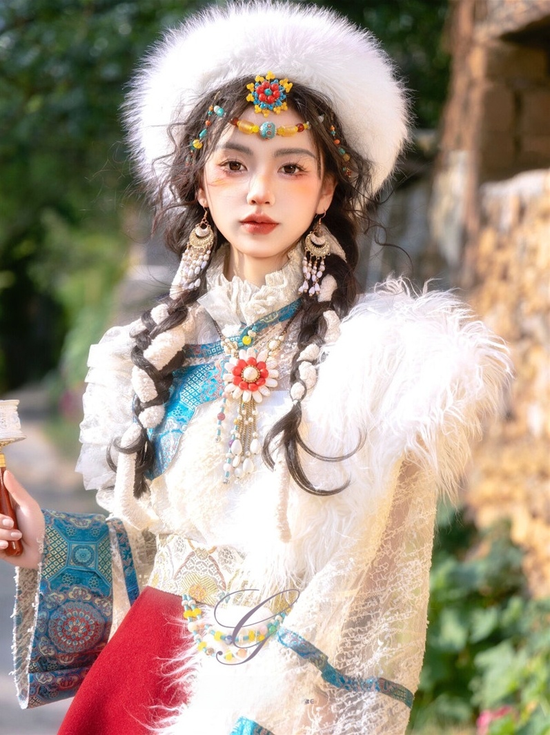 Tibetan Ethnic Women's New Sty – Ethnic Fashion Photography recenzja i cena