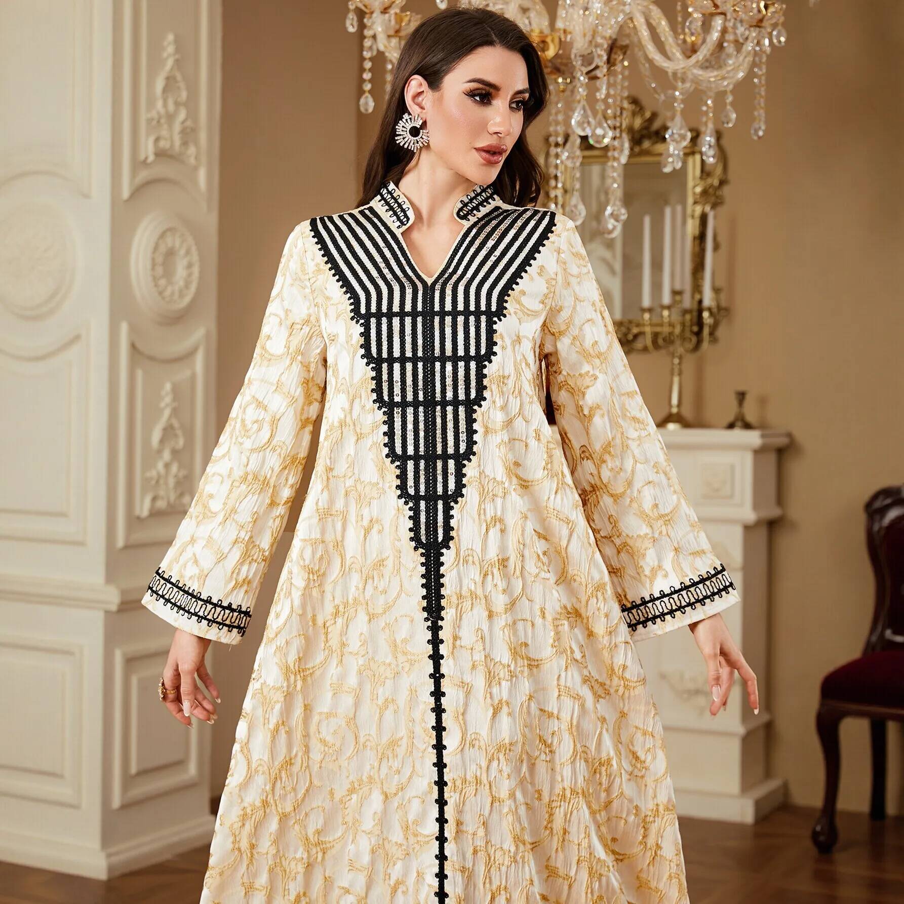 Urban Commuting Embroidered V- – Urban Ethnic Fashion recenzja i cena