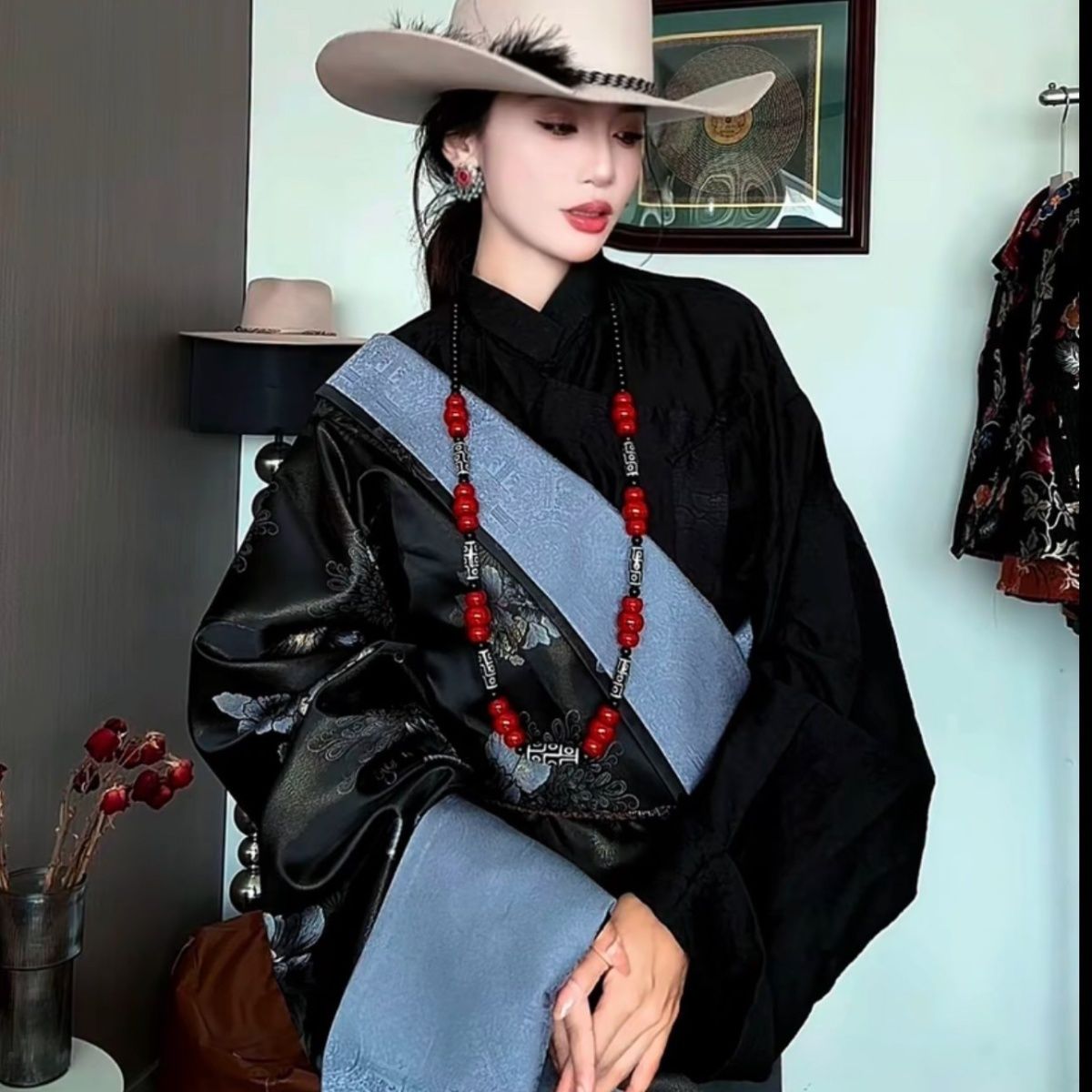 New Women's Bhutanese Tibetan  – Ethnic Fashion Shoot recenzja i cena