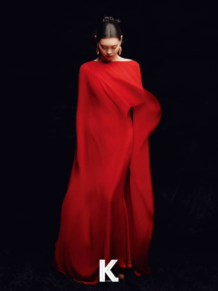 2026 New Fashion High-End Red  – Ethnic Fashion Photography recenzja i cena