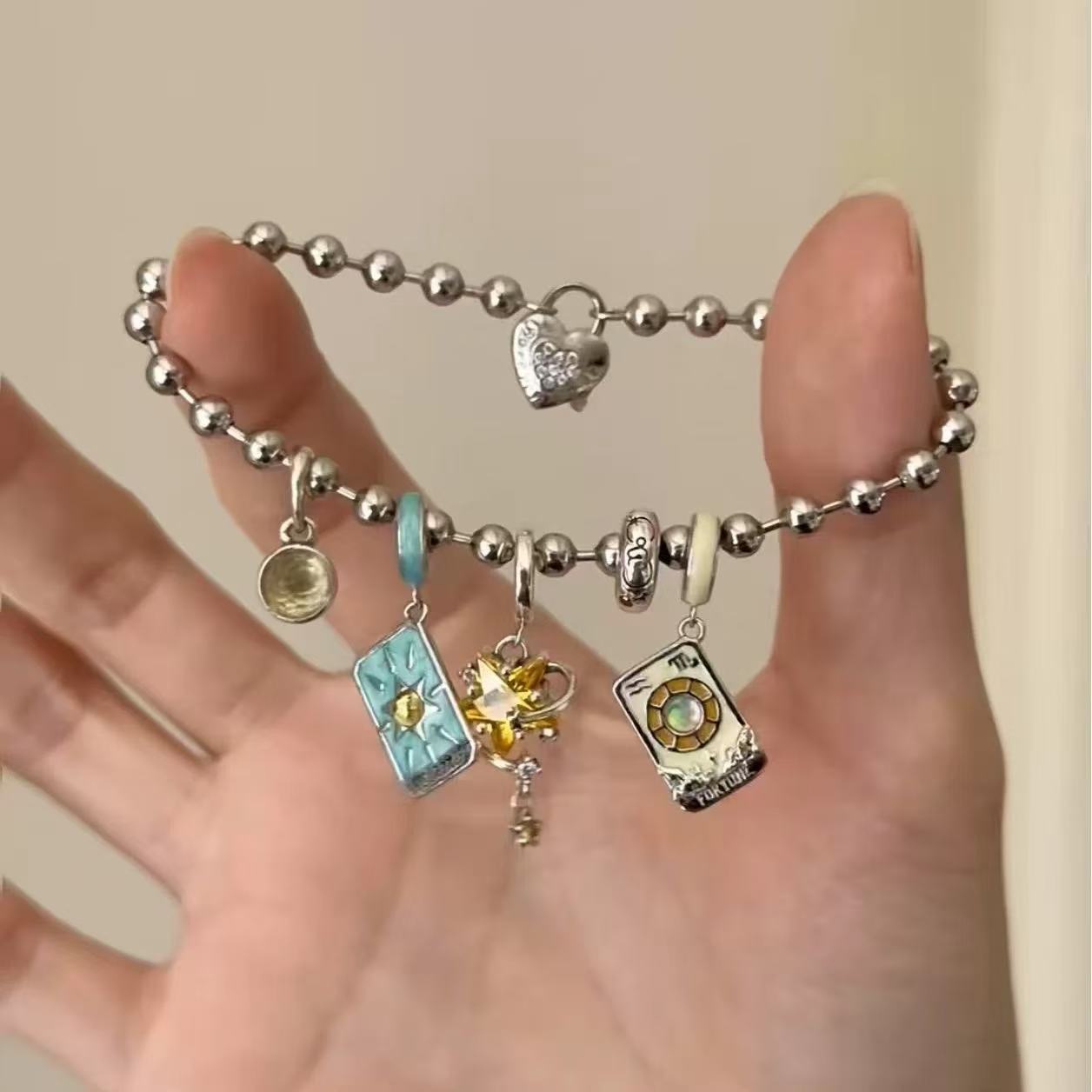 Vintage Magic Witch Divination – Ethnic Fashion World recenzja i cena