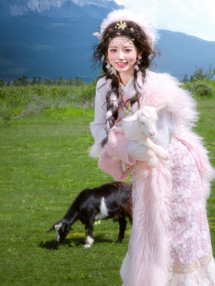 Yunnan Tibetan Costume Lijiang – Ethnic Fashion Shoot recenzja i cena