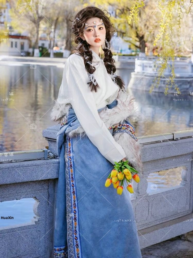 Tibetan Ethnic Women's  Robe F – Ethnic Fashion Photography recenzja i cena