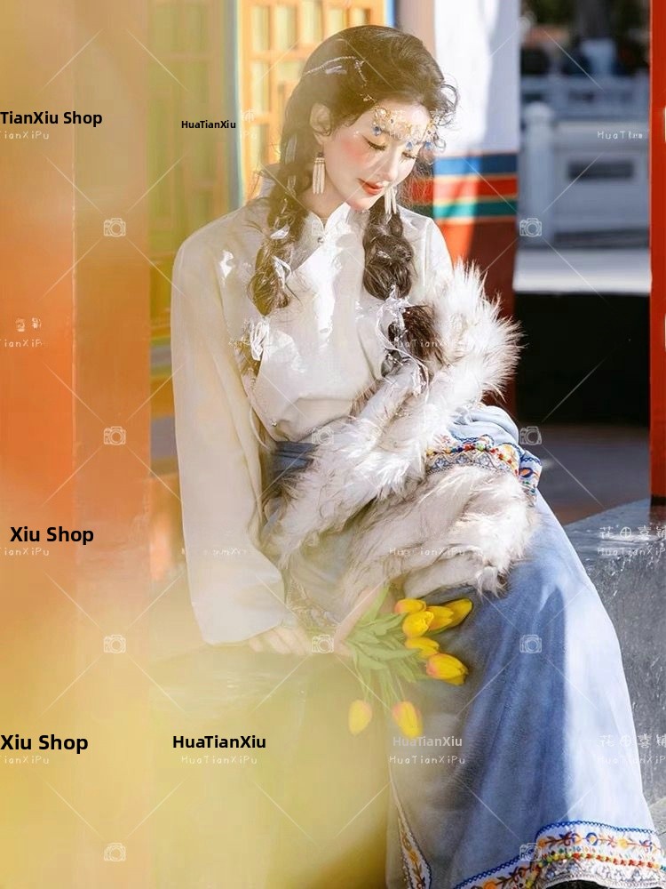 Tibetan Ethnic Women's  Robe F – Ethnic Fashion Photography recenzja i cena