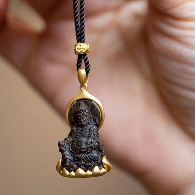 The Yellow Wealth God pendant  – Ethnic Fashion Meaning recenzja i cena