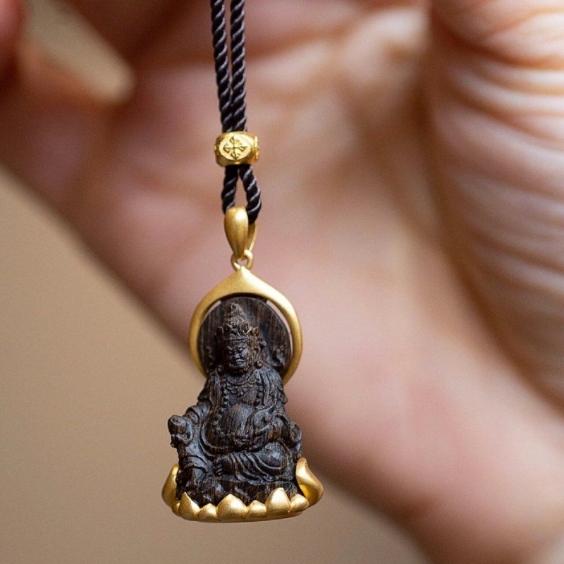 The Yellow Wealth God pendant  – Ethnic Fashion Meaning recenzja i cena